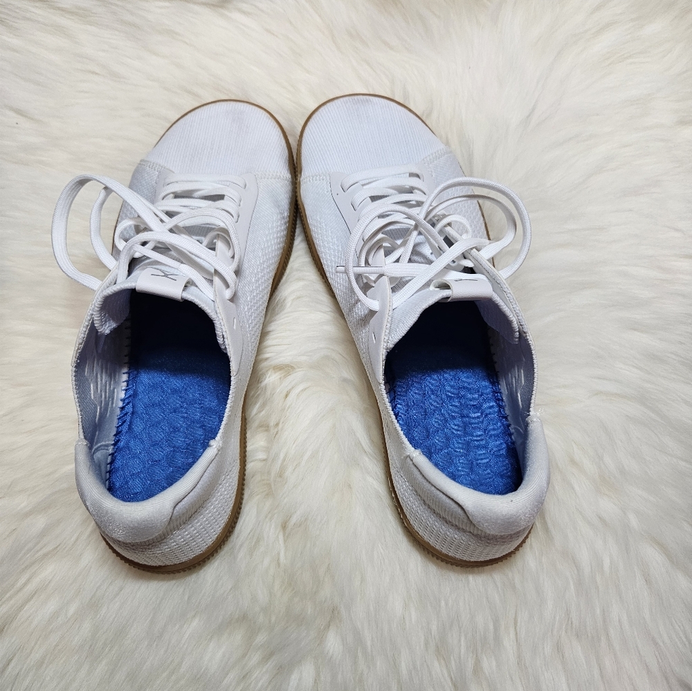 Flux, "Barefoot" White Knit Sneakers with Blue Insoles, 8.5